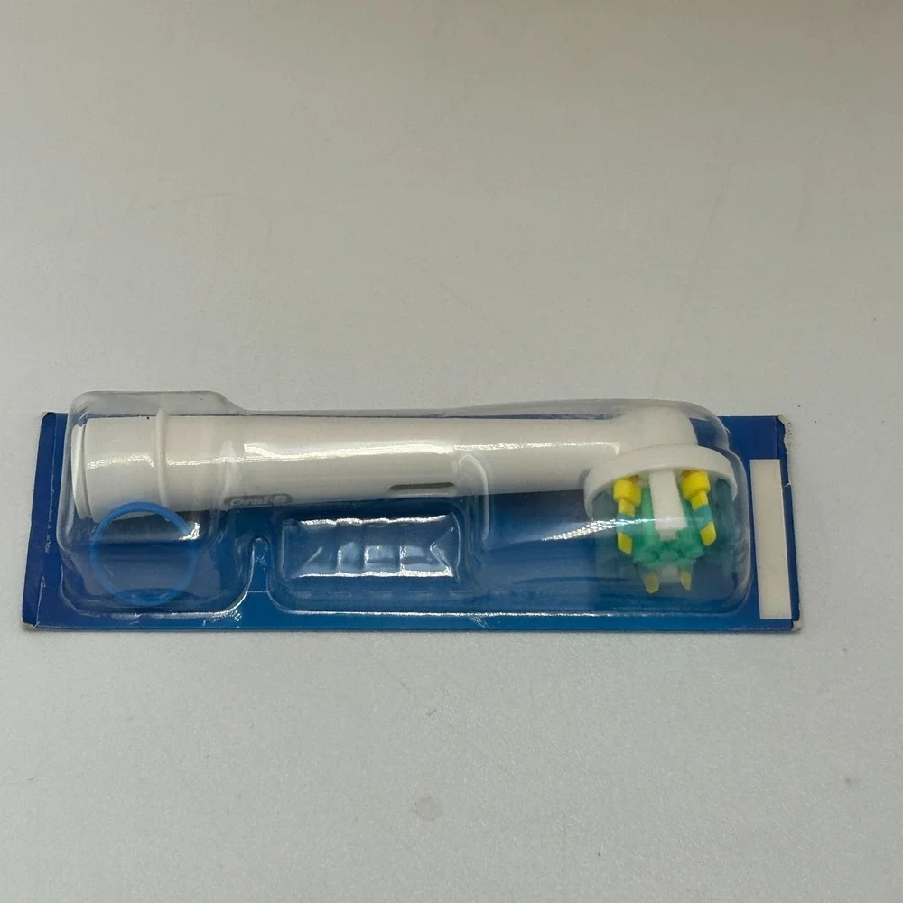 Oral-B Floss Action Power Tip CrossAction Replacement Brush Heads Electric 3 Pac